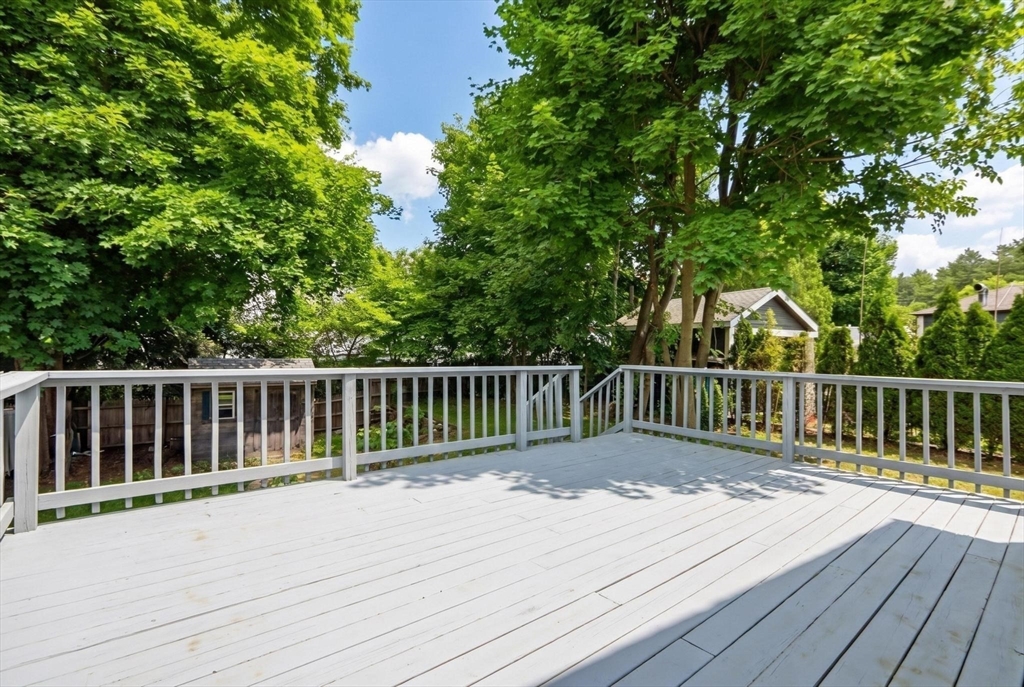 138 Ellis Ave
