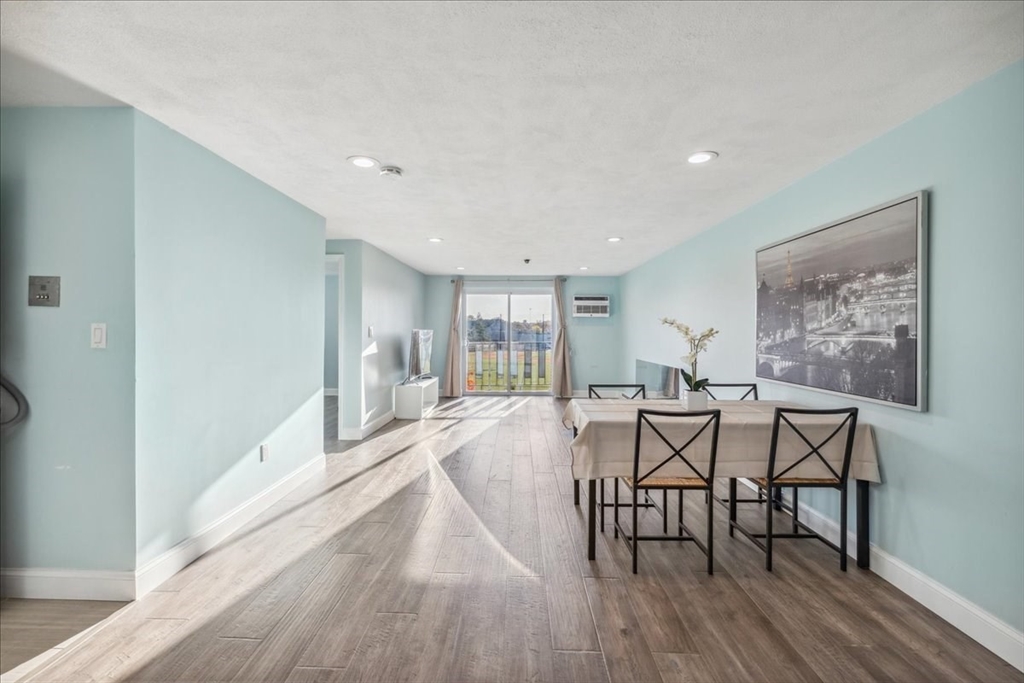 33 Lodgen Ct # 2D