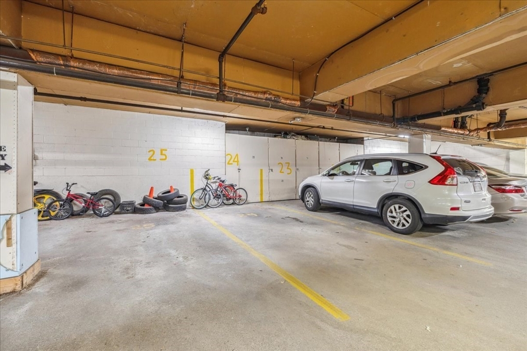 33 Lodgen Ct # 2D