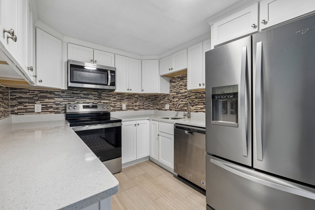 33 Lodgen Ct # 2D