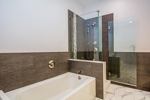 18 Cliveden # 604