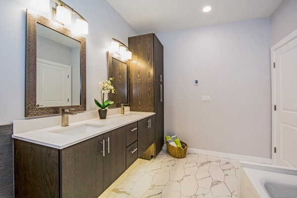 18 Cliveden # 604