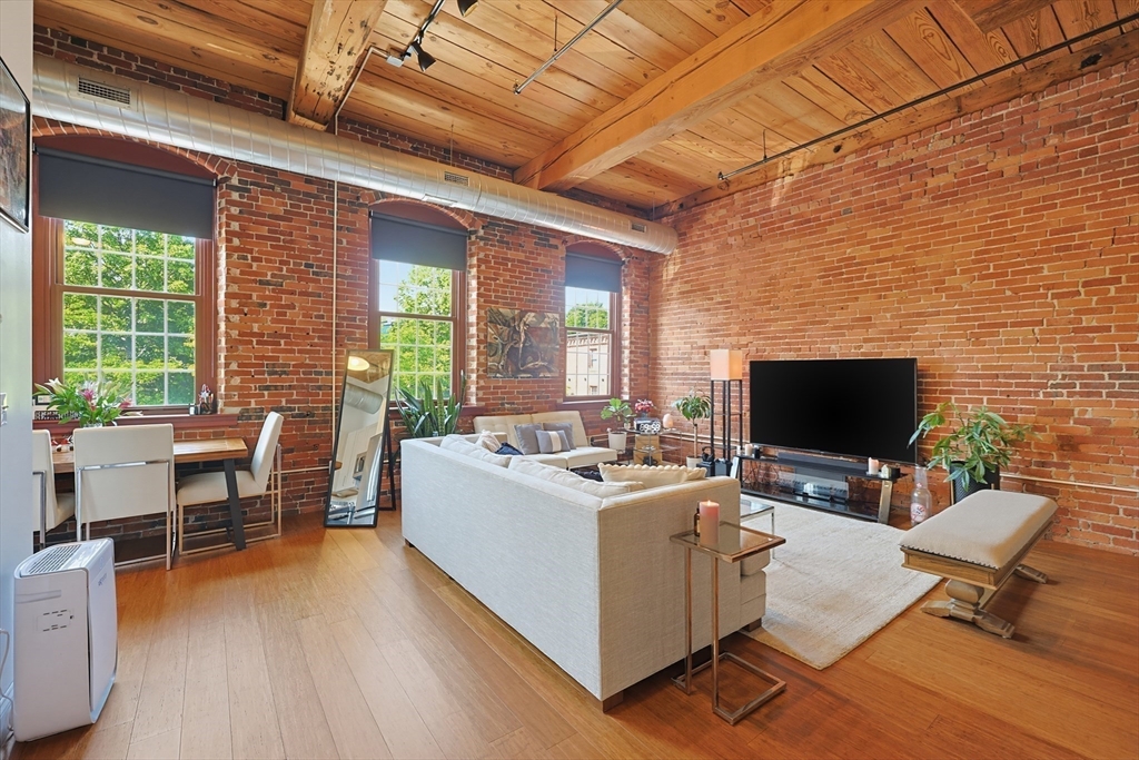 37 Millyard # 209