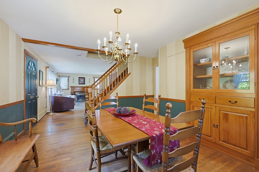 11 Bright St