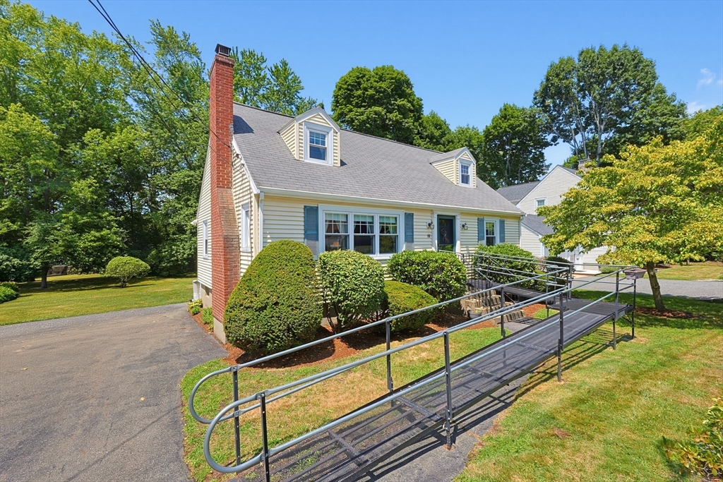 11 Bright St