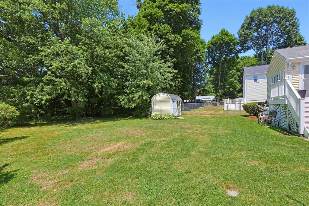 11 Bright St