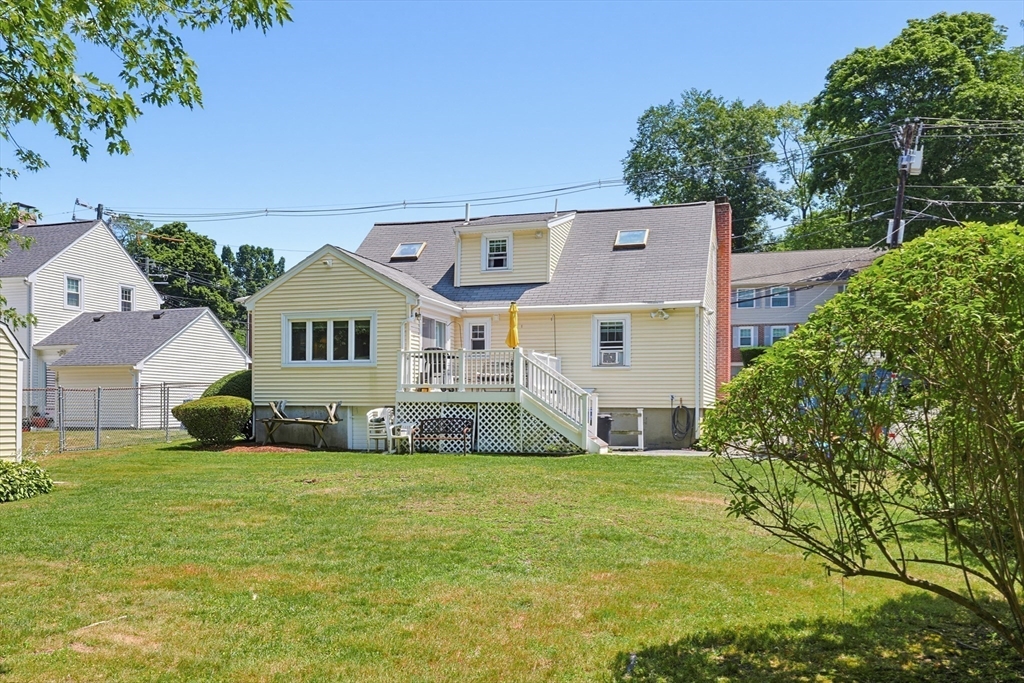 11 Bright St