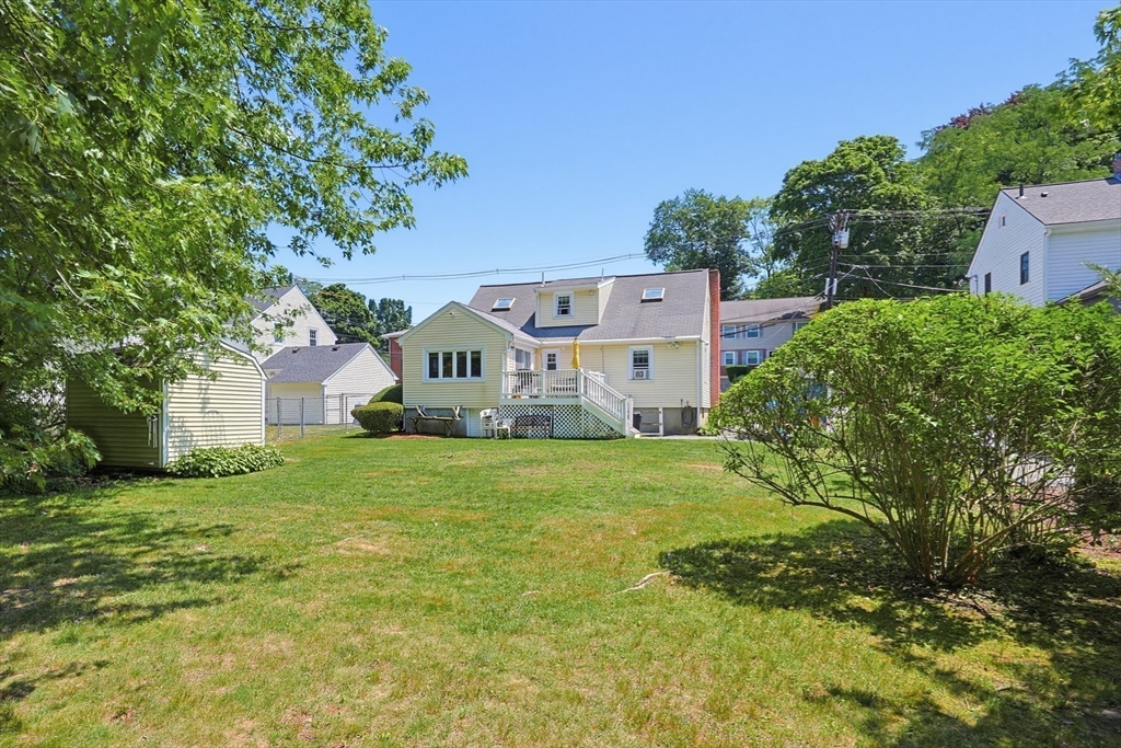 11 Bright St