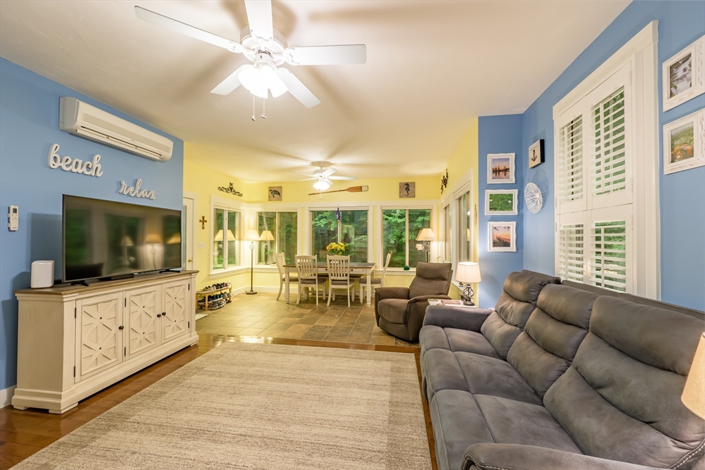 38 Whispering Pines Rd # 38