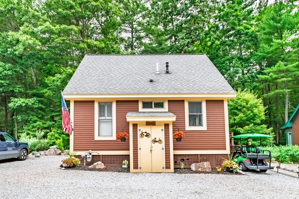 38 Whispering Pines Rd # 38