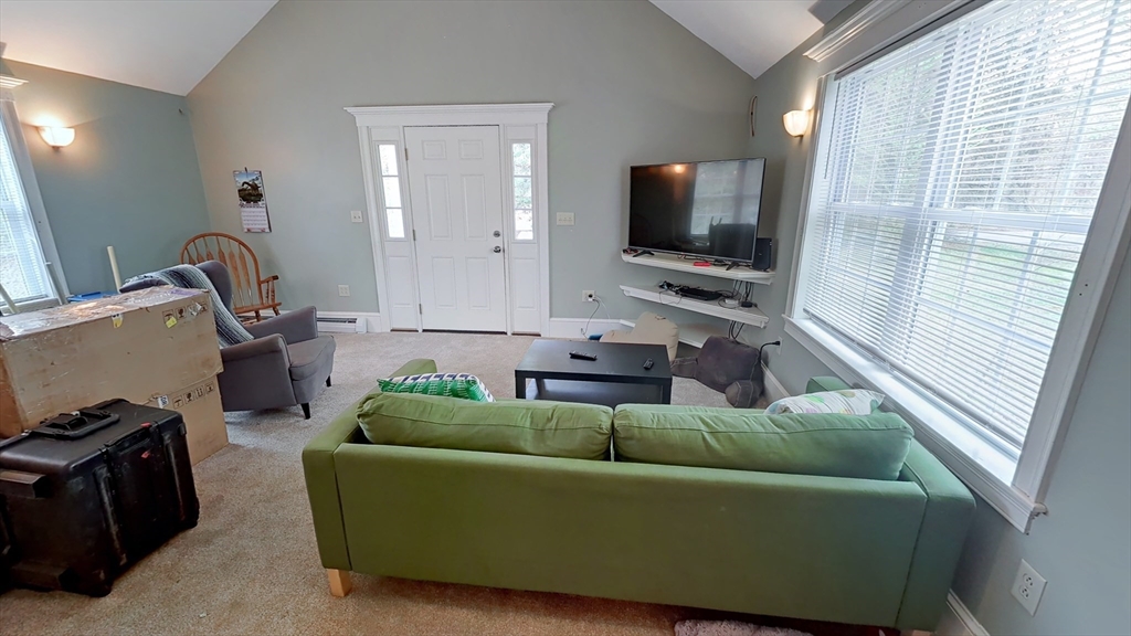 32 Acton Rd