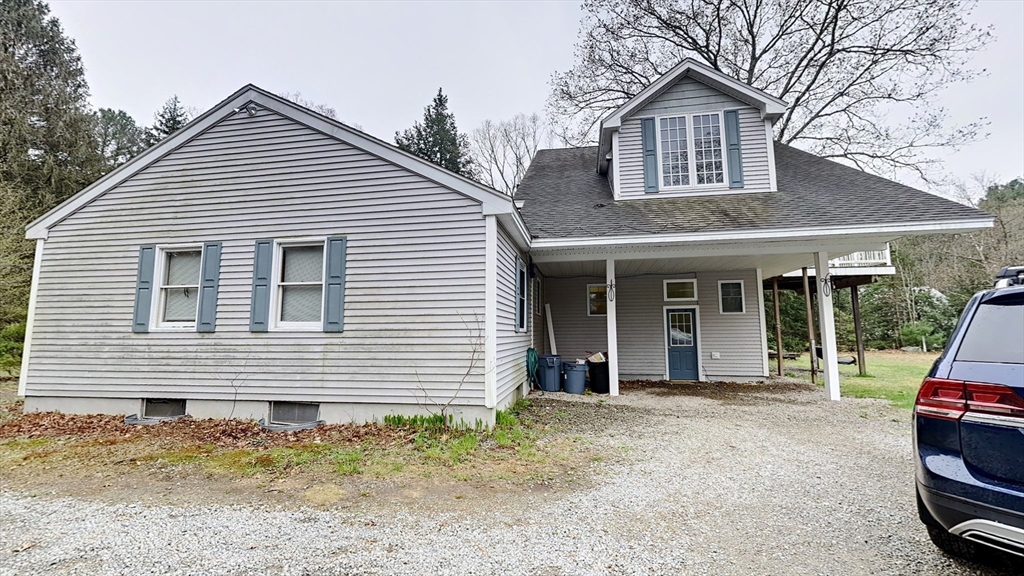 32 Acton Rd