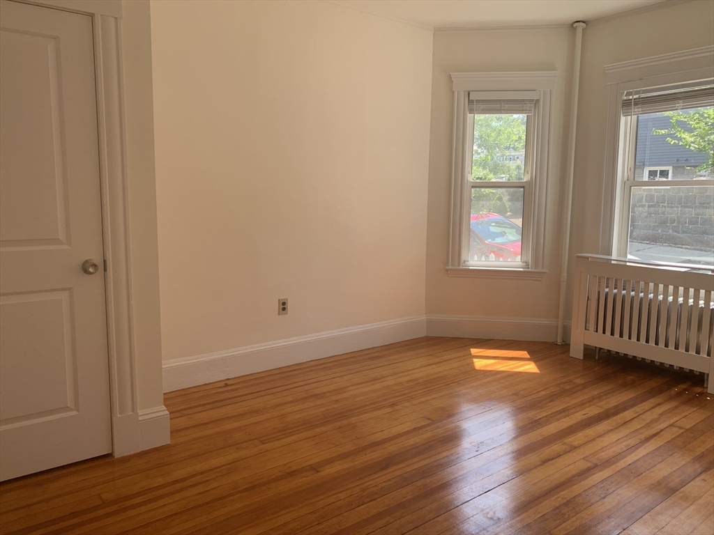 52 Percival St # 1