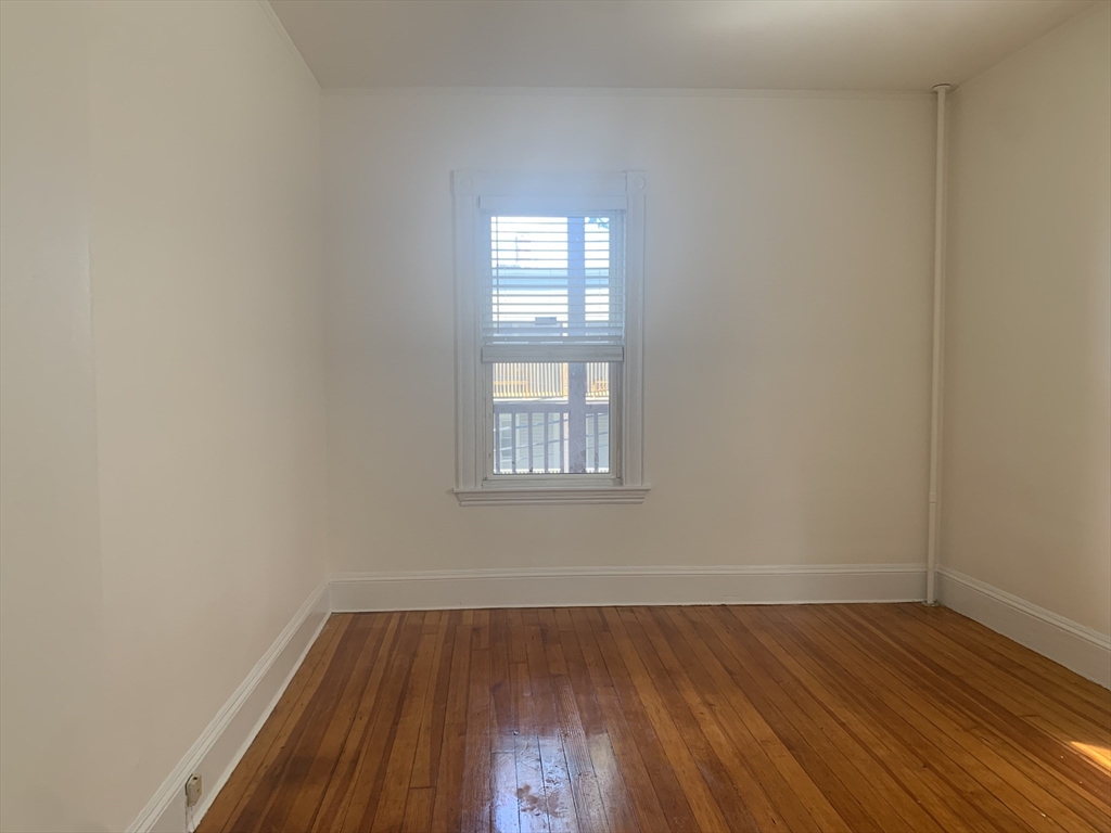 52 Percival St # 1