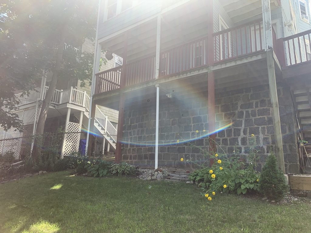 52 Percival St # 1