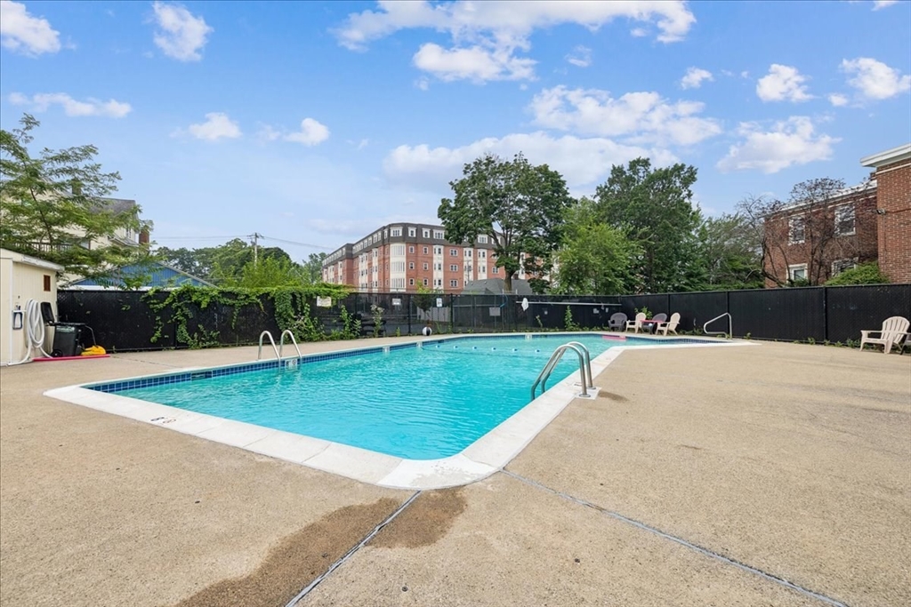 48 Newman Rd # 48