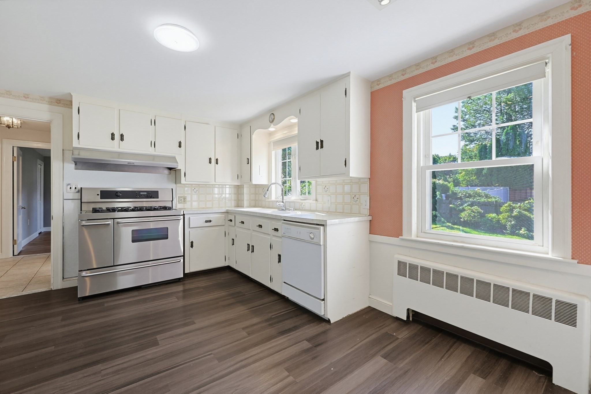 70 Oakdale Rd