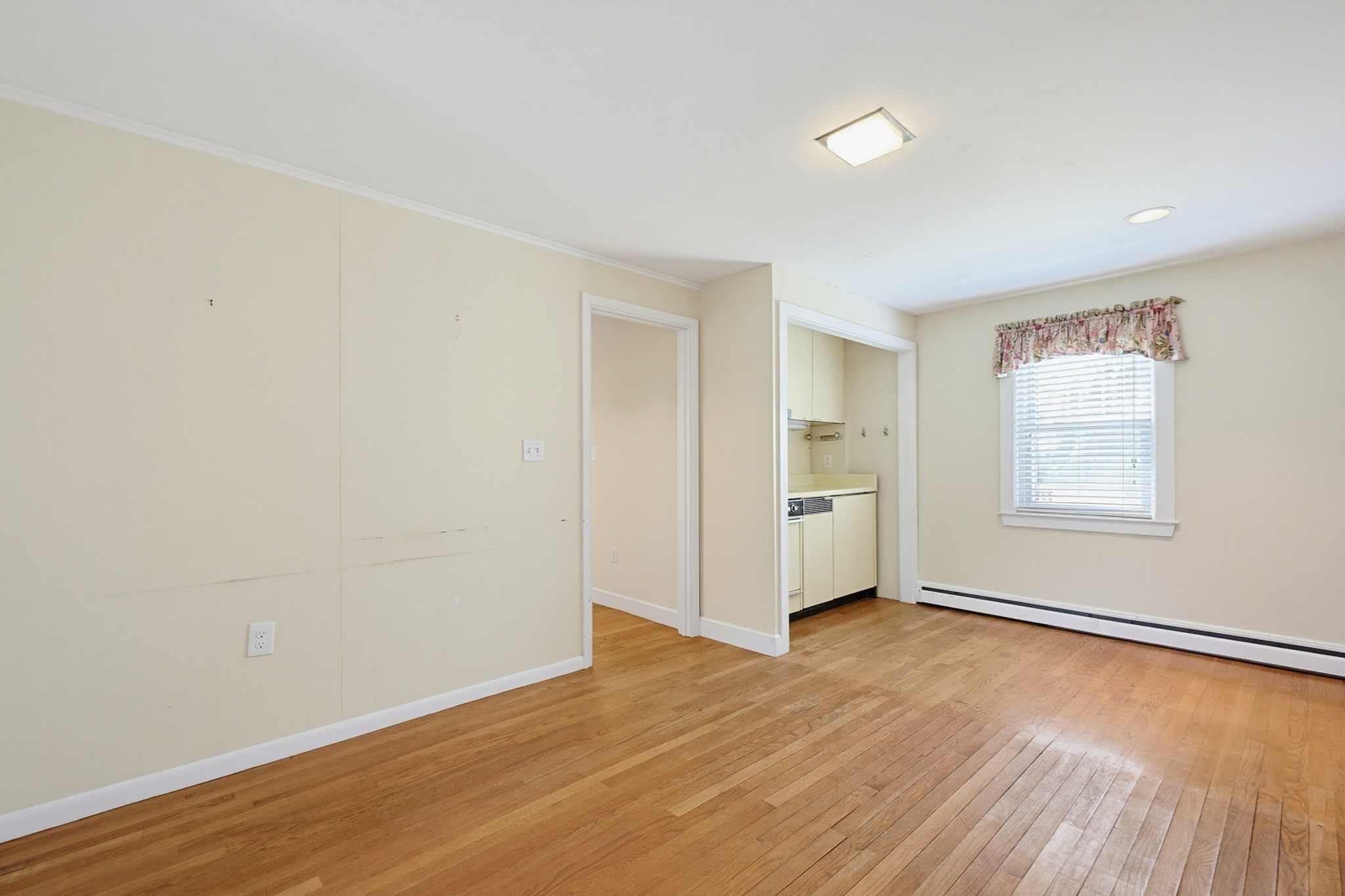 70 Oakdale Rd