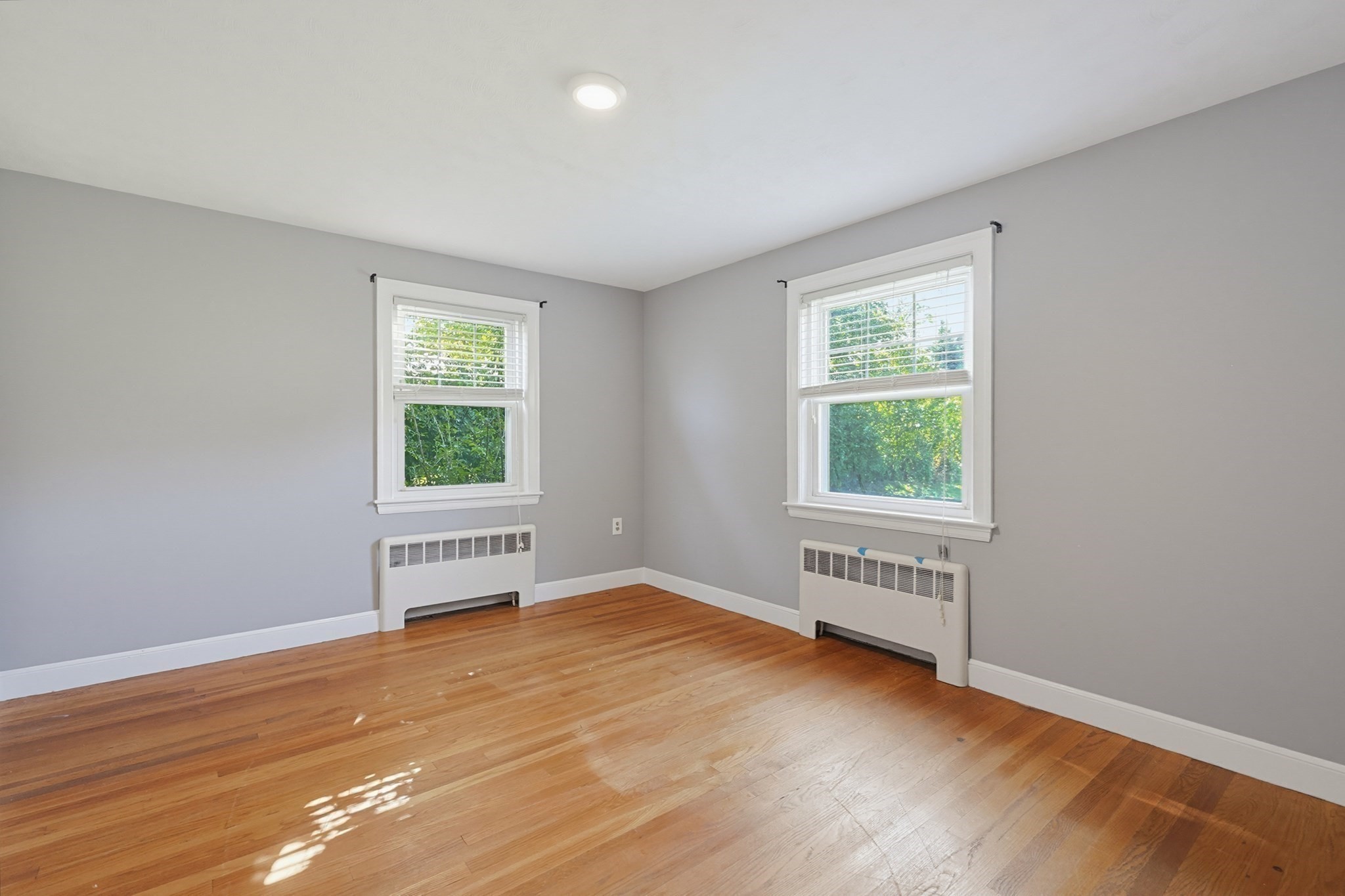 70 Oakdale Rd