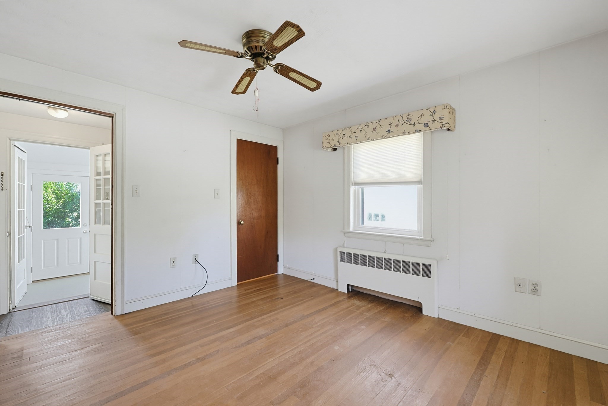 70 Oakdale Rd