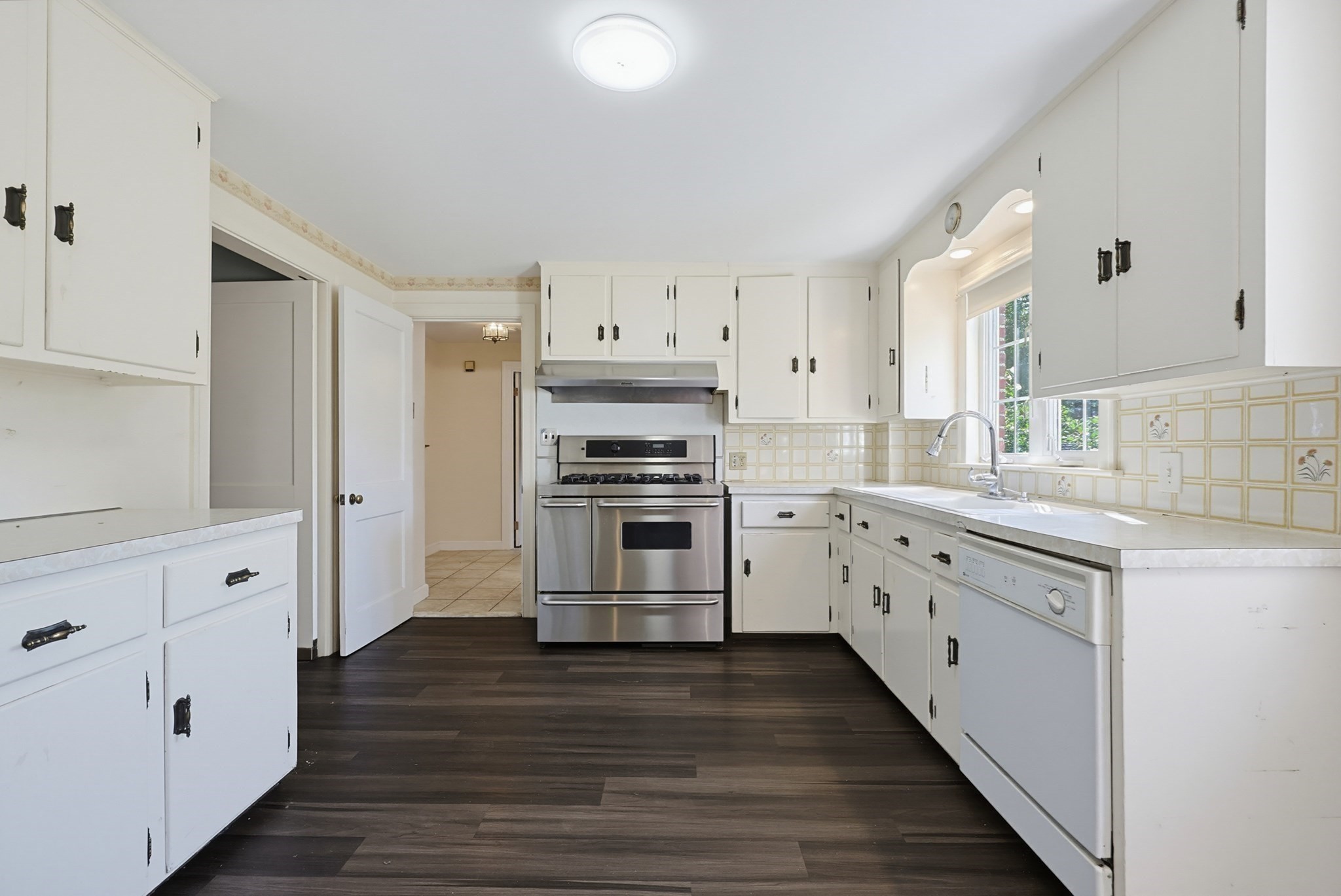 70 Oakdale Rd