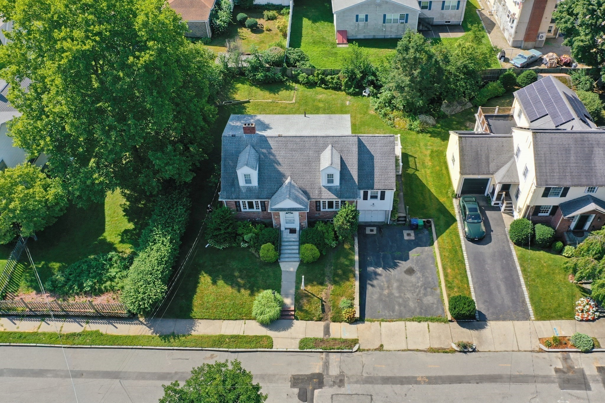 70 Oakdale Rd