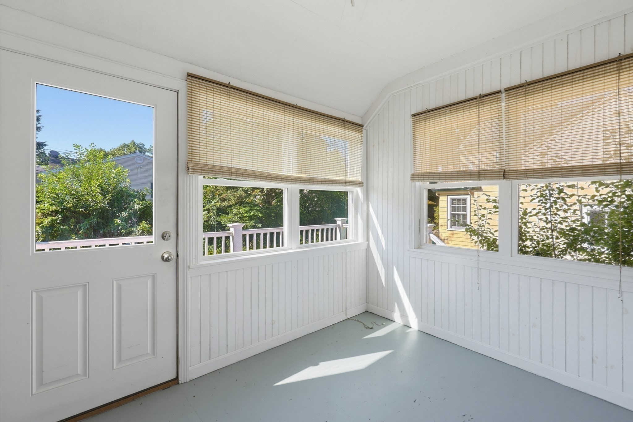 70 Oakdale Rd