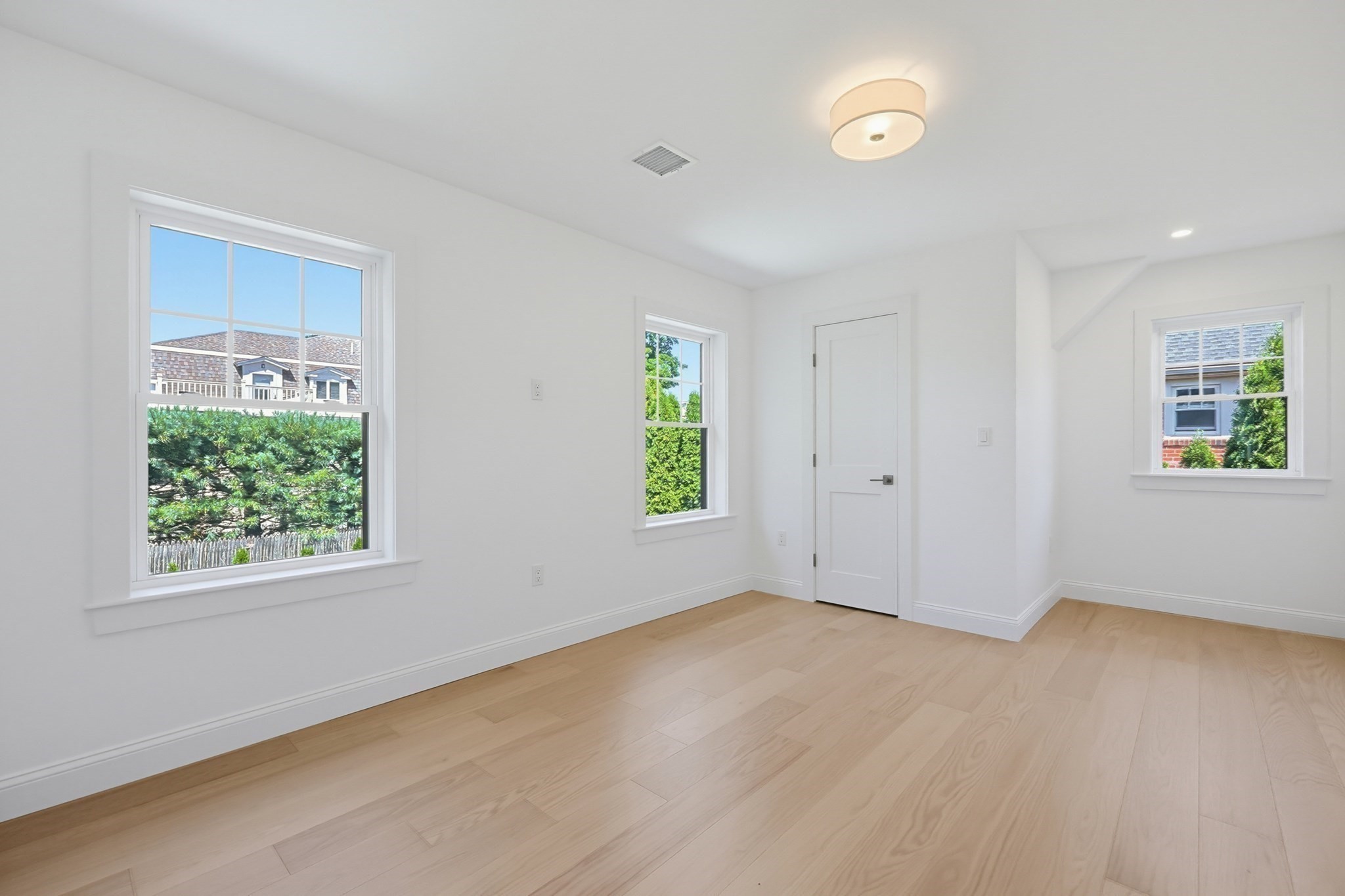 17 Kilburn Road