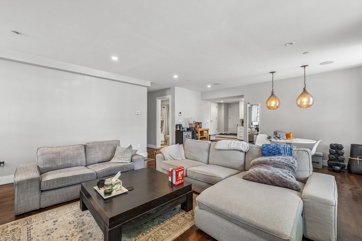 225 Dorchester Street # 27