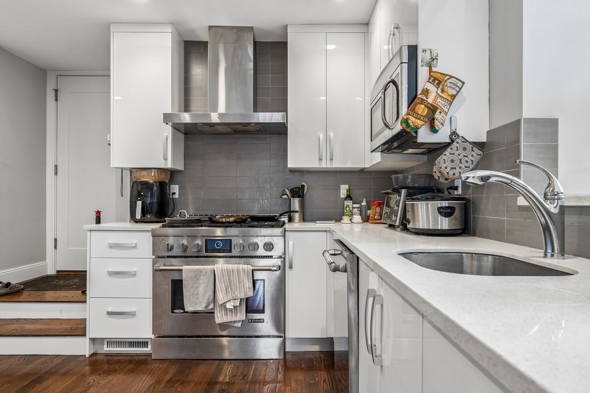 225 Dorchester Street # 27
