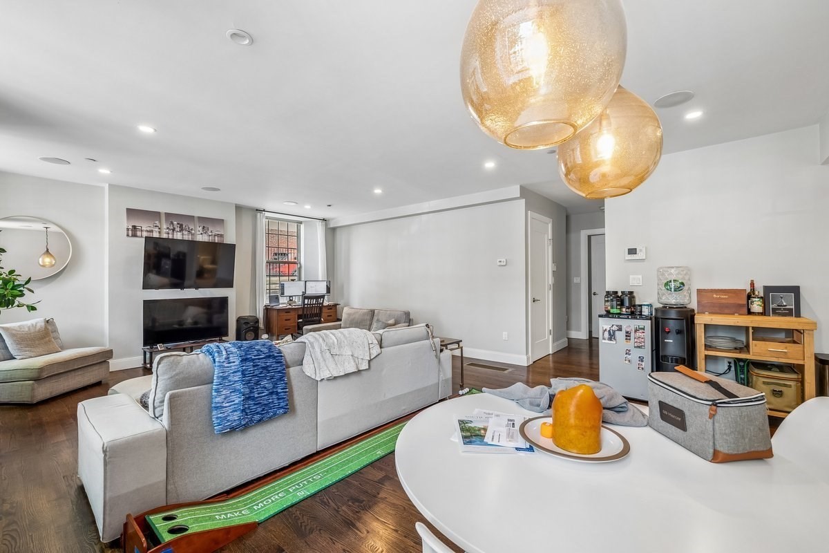 225 Dorchester Street # 27