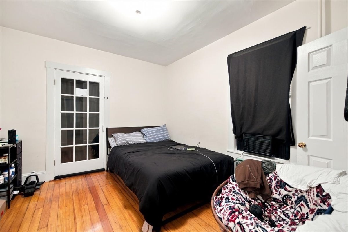 52 Percival St