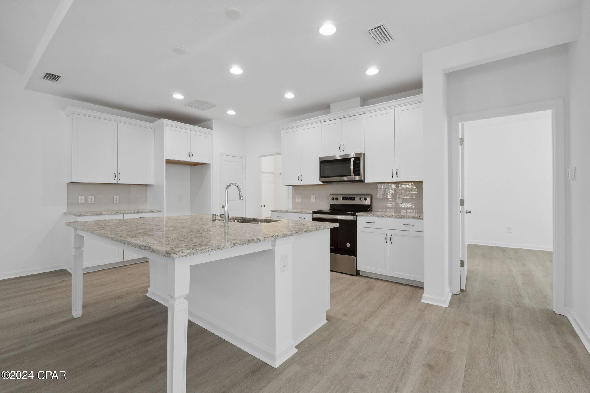 8672 Shell Sink Drive