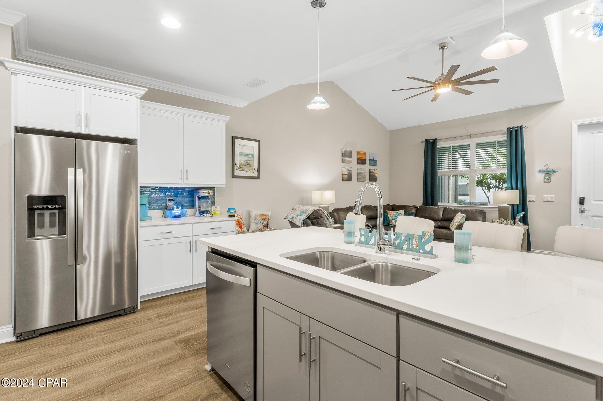 8643 Conch Shell Court