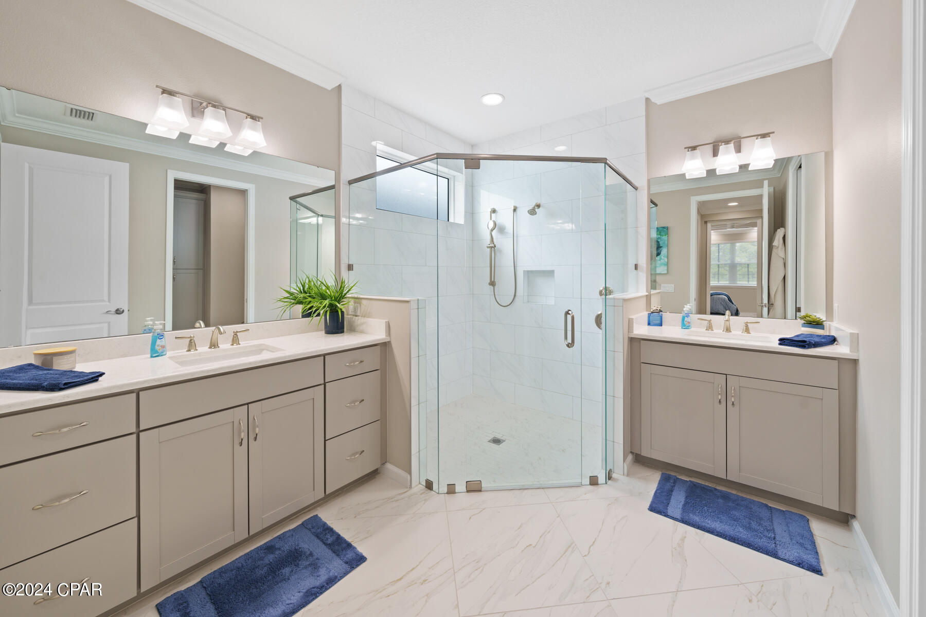 8667 Coral Reef Way