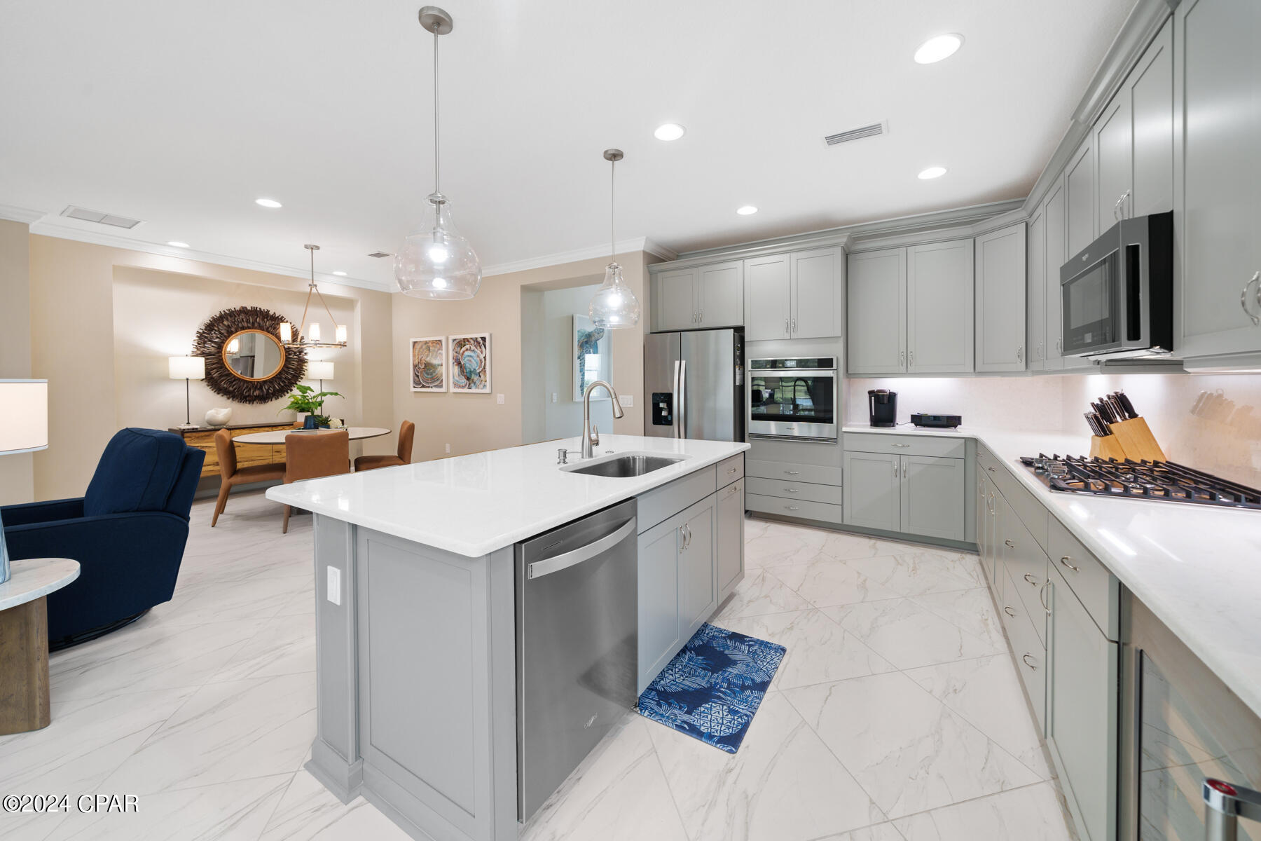 8667 Coral Reef Way