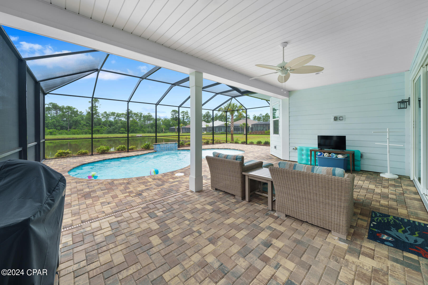 8667 Coral Reef Way