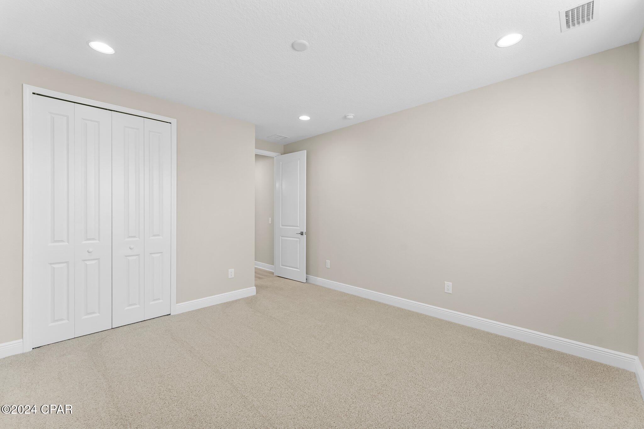 9482 Paradise Drive