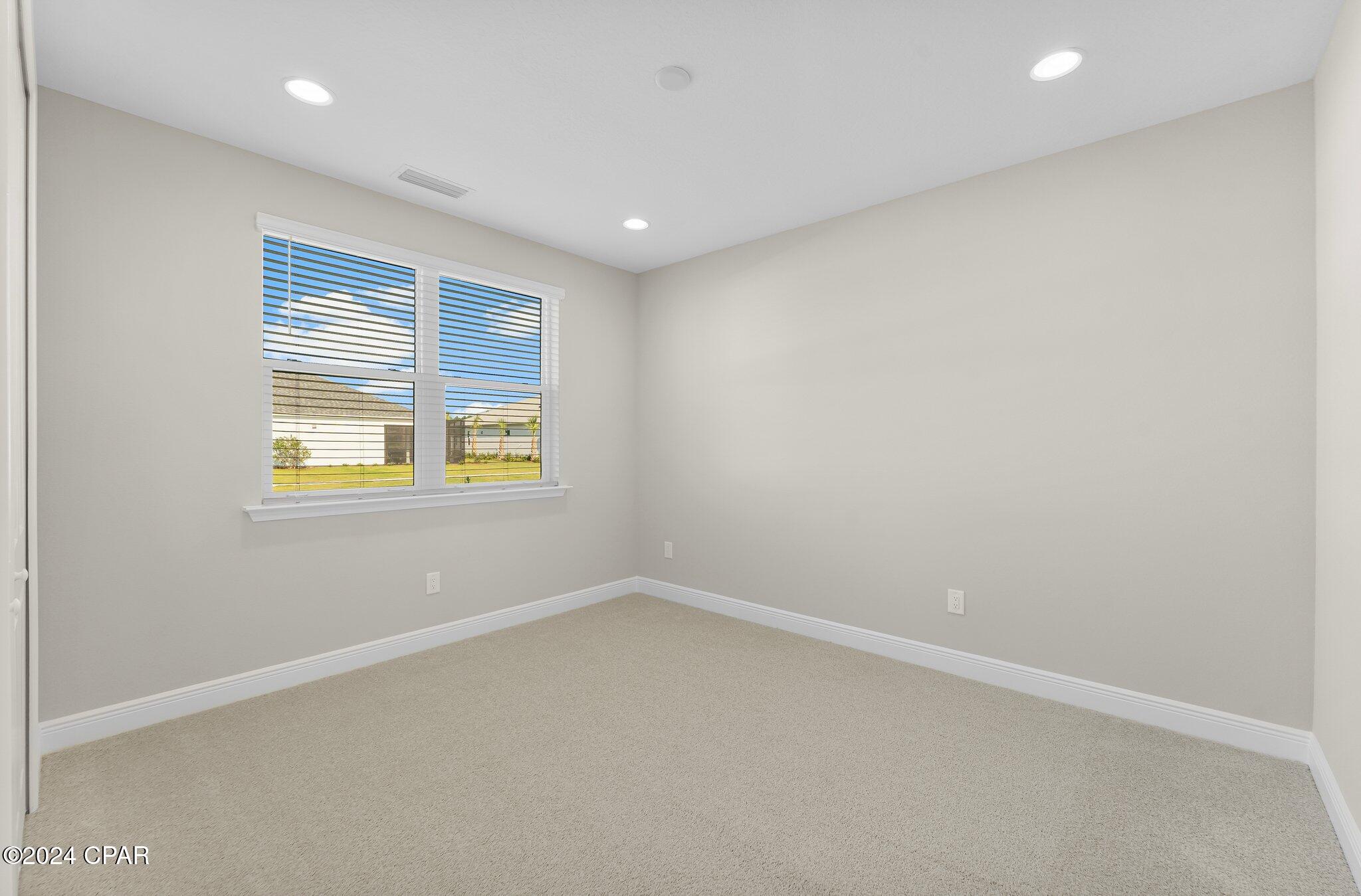 9482 Paradise Drive