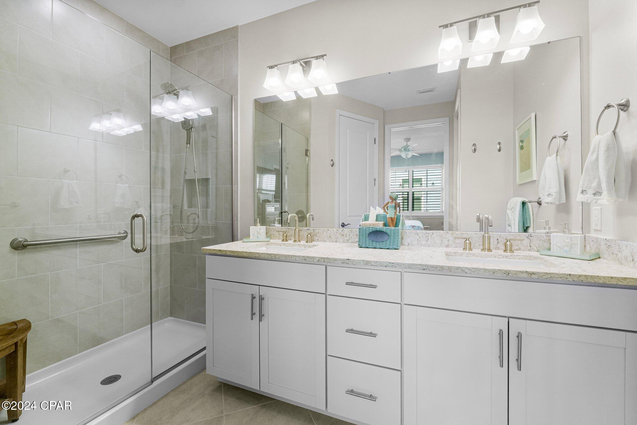 8686 Coral Reef Way
