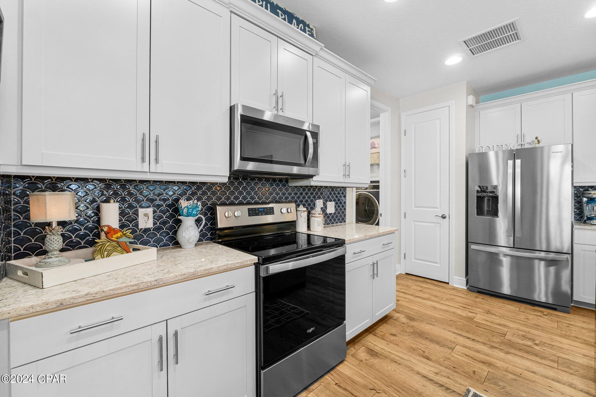 8686 Coral Reef Way