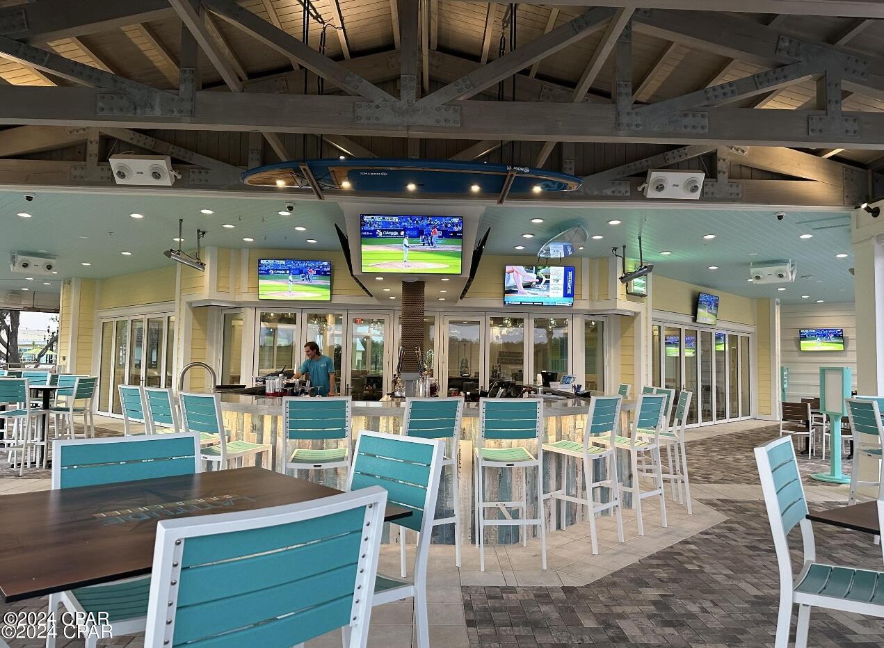 8686 Coral Reef Way
