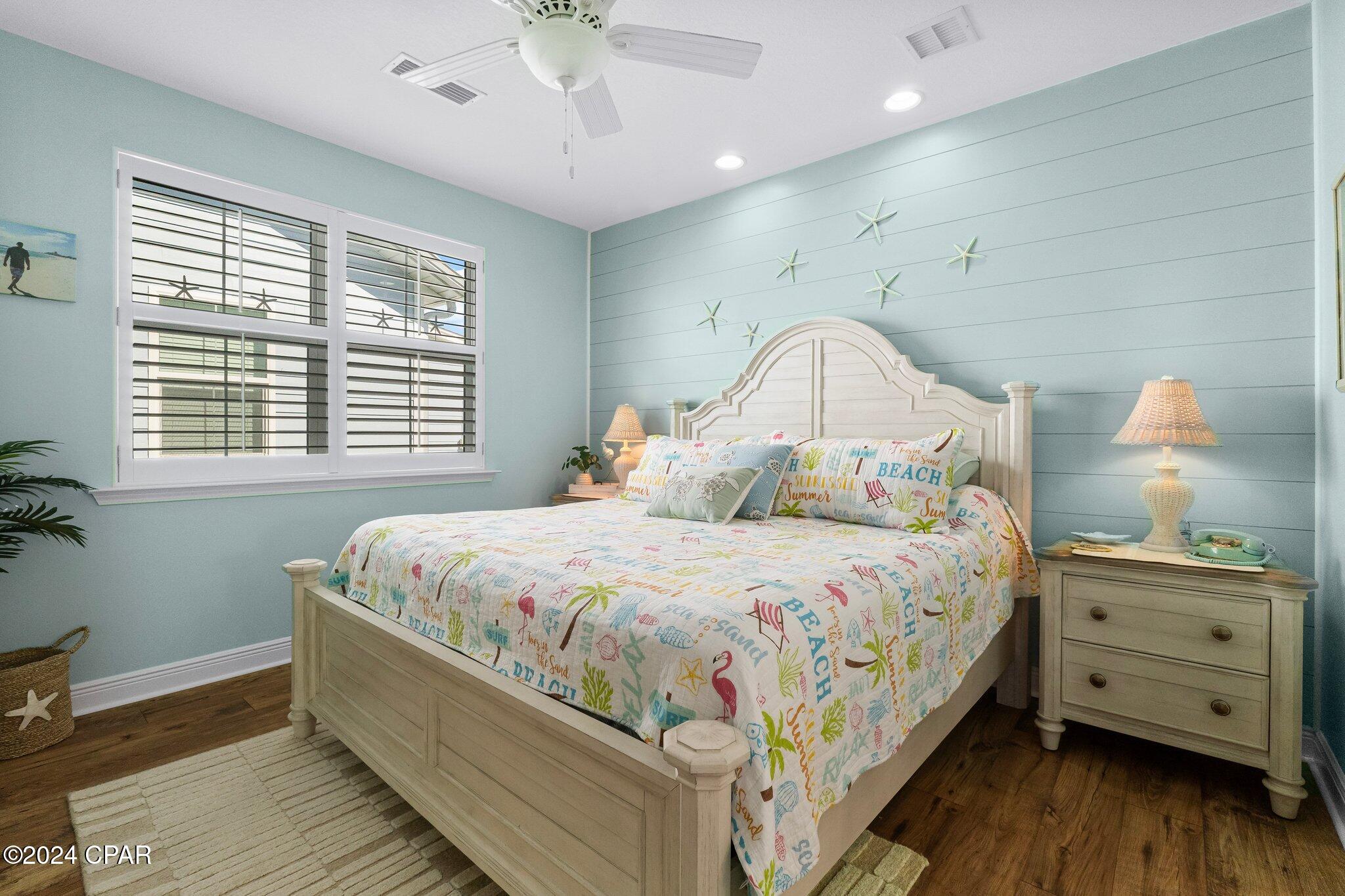 8686 Coral Reef Way