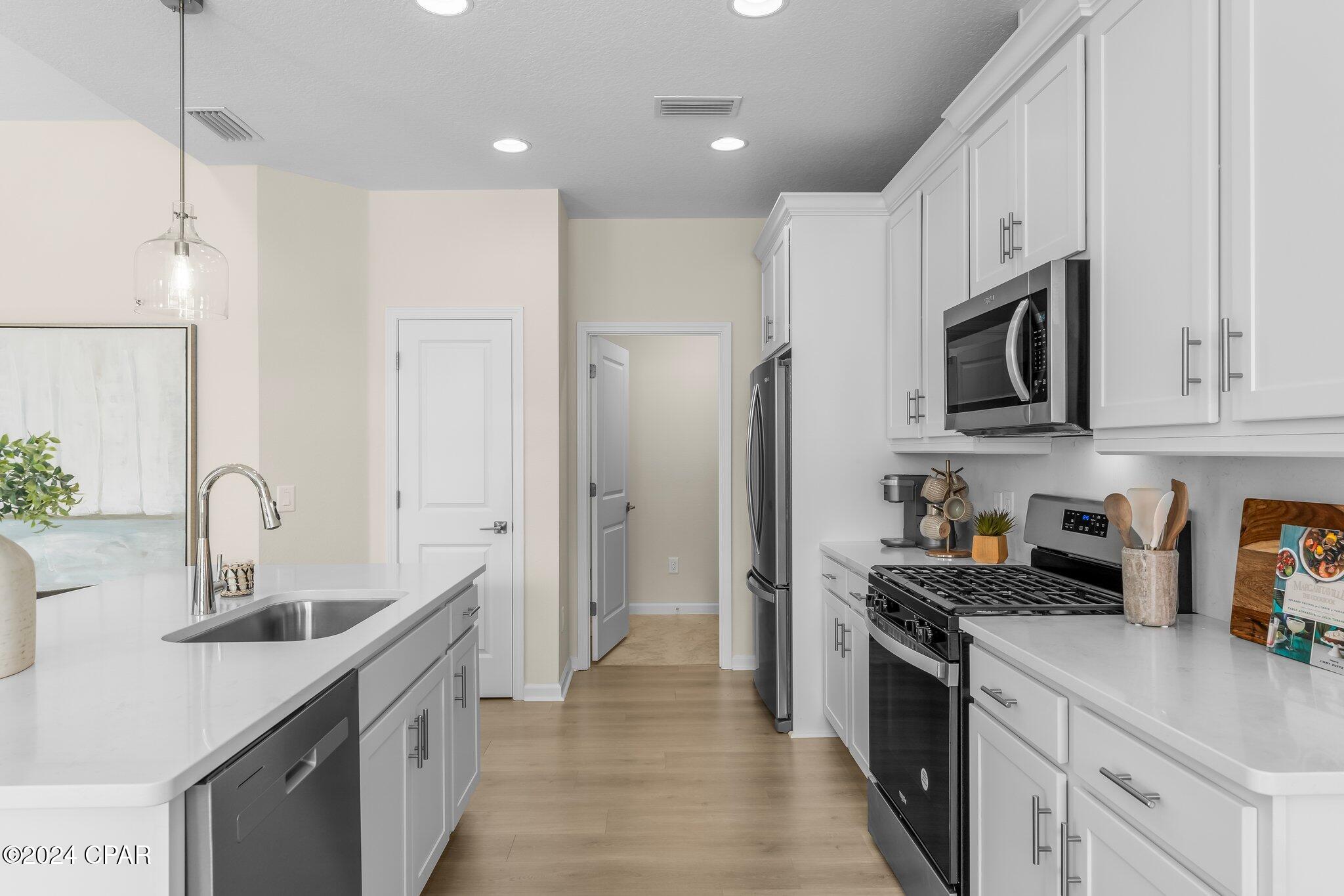 8440 Dreams Float Court