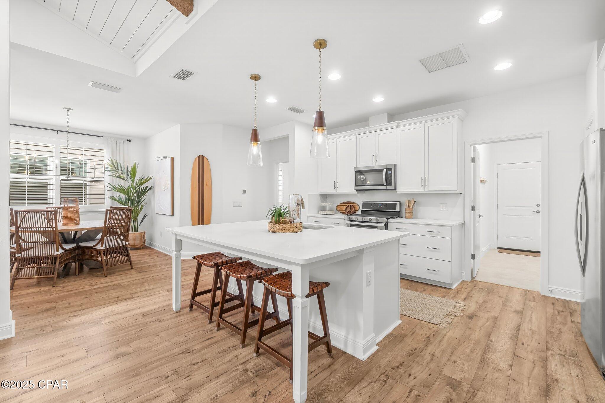 8615 Conch Shell Court