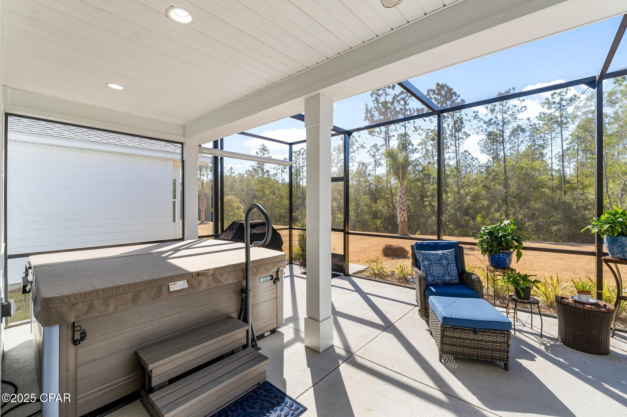 9283 Paradise Drive