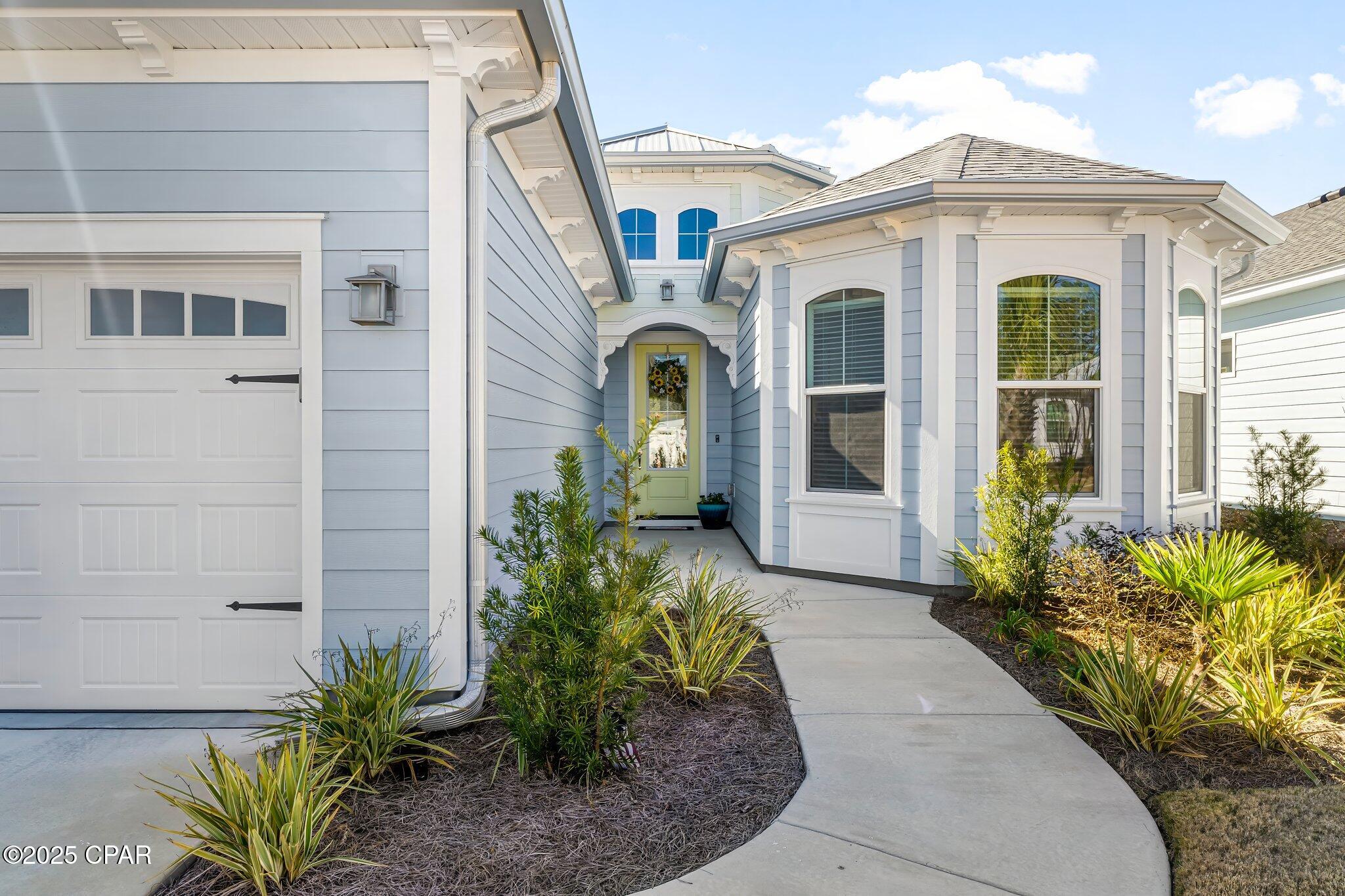 9283 Paradise Drive