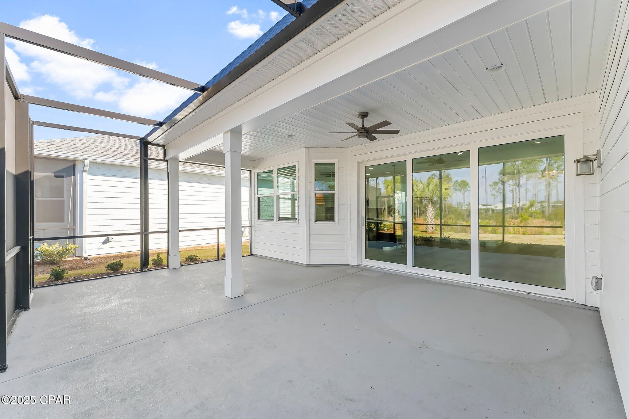8752 Coral Reef Way