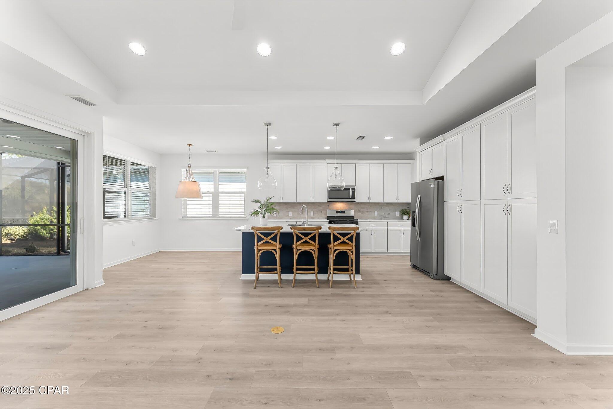 8752 Coral Reef Way