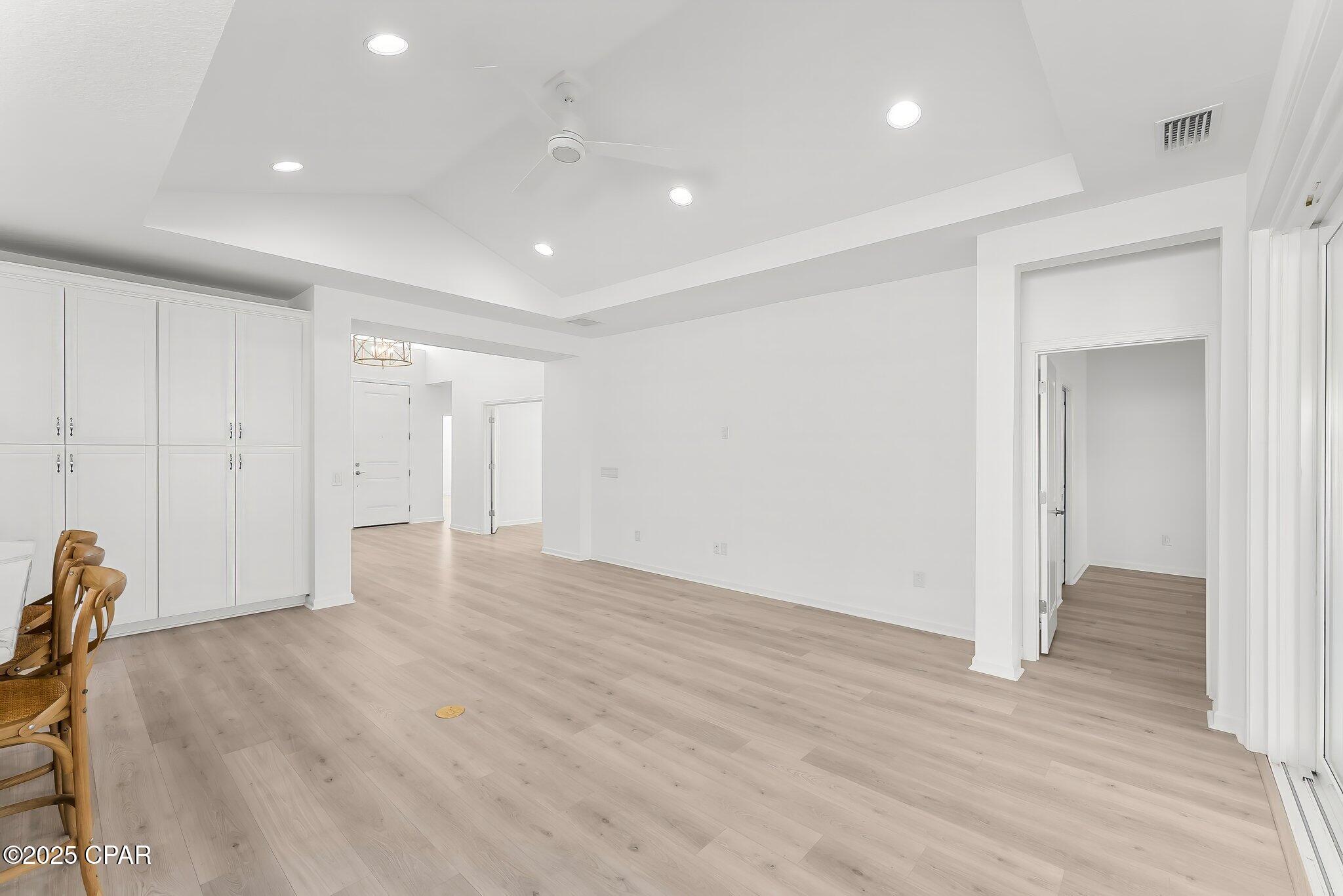 8752 Coral Reef Way